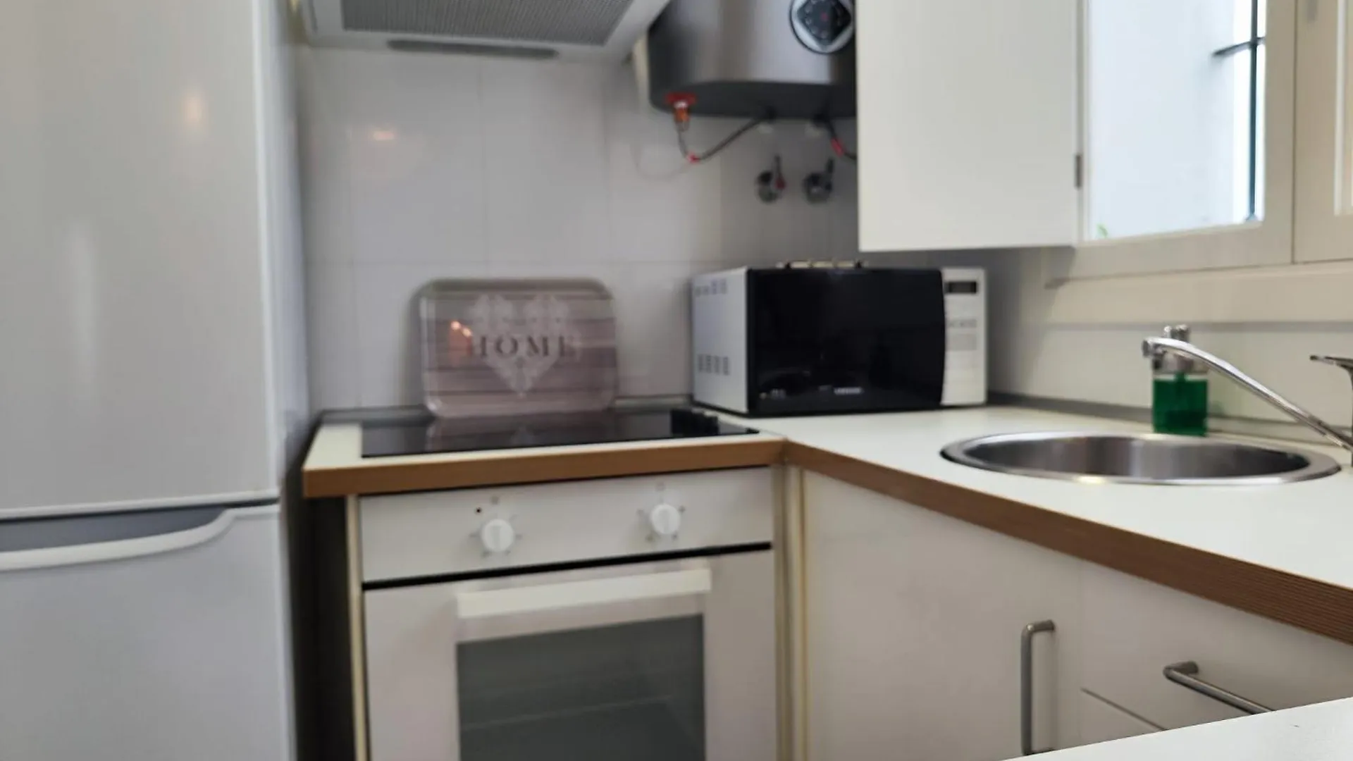 Suite Del Mercado Little Apartments 카디스