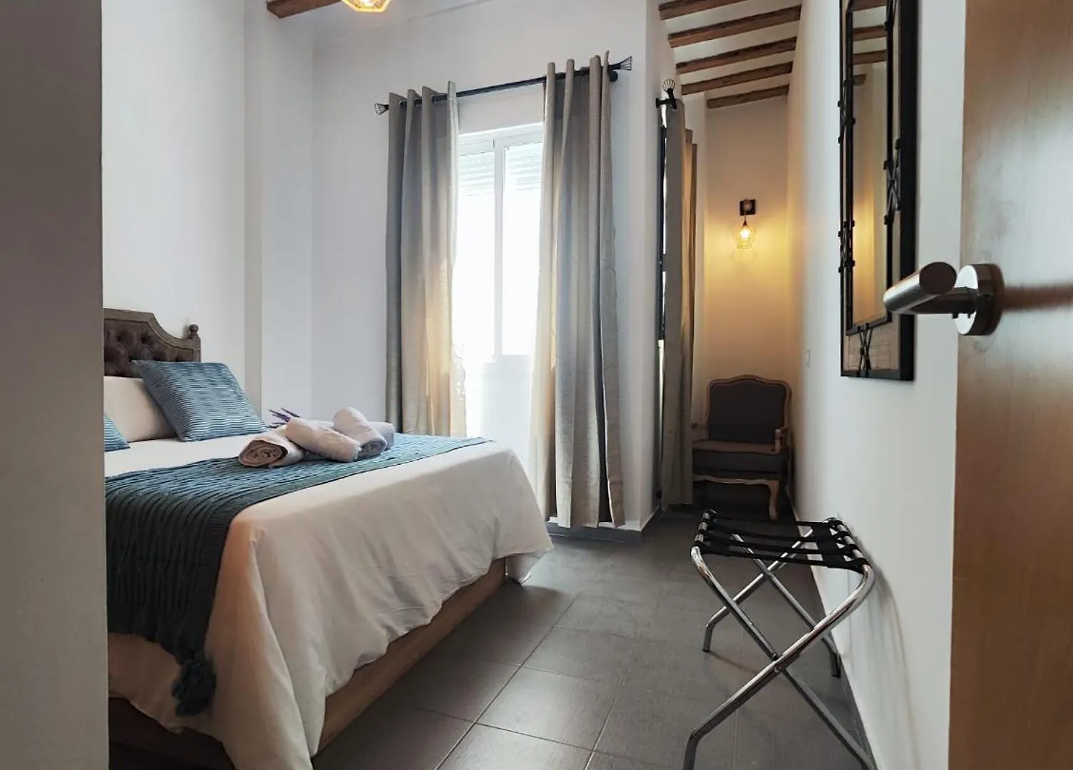 Suite Del Mercado Little Apartments 카디스